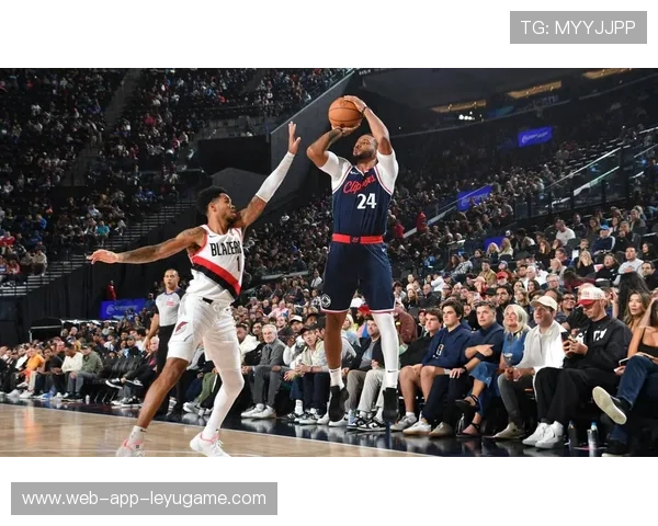 “先换教练再谈赢球”：外界质疑快船方向的深度剖析